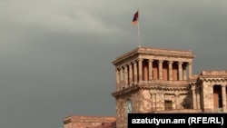 Հայաստանի կառավարության շենքը Երևանում, արխիվ
