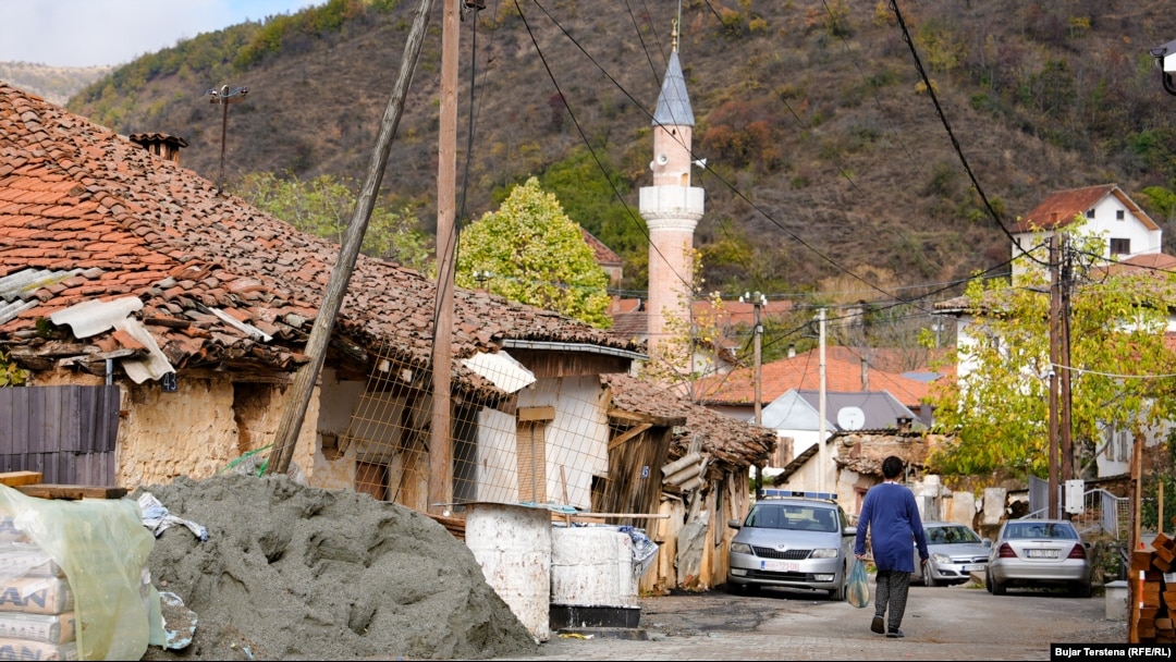 Село Јањево, локалната џамија