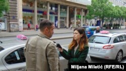 “Radim svakog dana u nedelji. Znači nemate praznike, nemate odmor”, kaže za RSE taksista Predrag Mijailović.