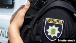 «Троє викритих зловмисників перебувають у статусах так званих «смотрящих» – за азербайджанською діаспорою у Черкасах, за відділенням Херсонського СІЗО, а також за одним із районів Одещини»