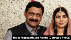 د نوبل سولې جایزې ګټونکې ملاله یوسفزۍ او پلار یې
