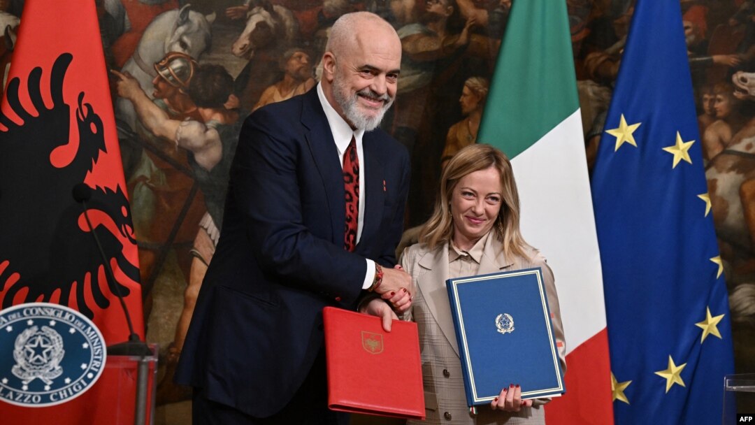 Talijanska premijerka Giorgia Meloni i albanski premijer Edi Rama u Palazzo Chigi u Rimu 6. 11. 2023.