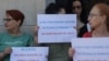 Angajați ai Primăriei Municipiului București protestează de teama scăderii veniturilor. Parte din ele vin din sporuri. Majorarea salariilor a fost mai greu de obținut. București, 2 iulie 2025. Inquam Photos / George Călin