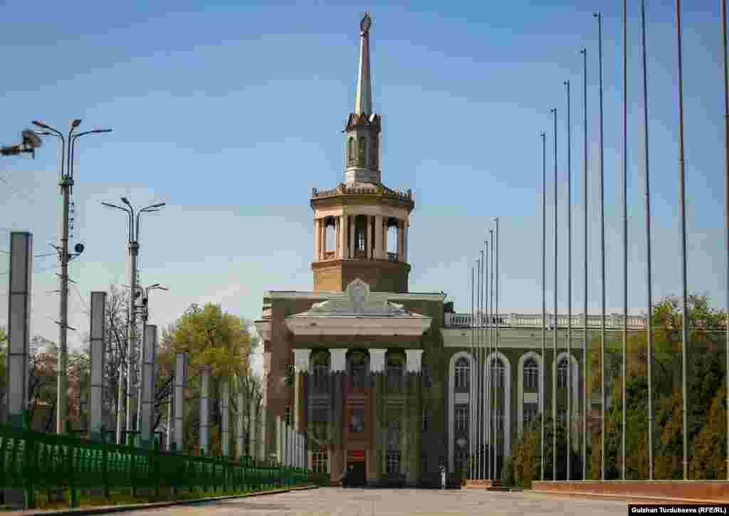 Карантинге байланыштуу студенттердин көбү аймактарга кеткен. 
