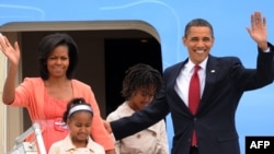 ABŞ-niň prezidenti Barak Obama, aýaly Mişel we gyzlary Saşa we Malia 6-njy iýulda Moskwa bardylar. 