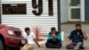 Члени громадськості реагують після смертельної масової стрілянини після нападів на мечеті Аль-Нур у Крайстчерчі, Нова Зеландія, 15 березня 2019