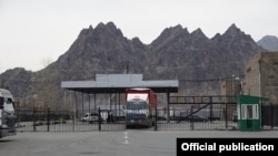 Հայաստան-Իրան սահմանի Մեղրիի անցակետի բեռնային տերմինալը, արխիվ