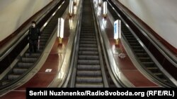 Минулої доби найбільше хворих, 23, виявили у Подільському районі столиці