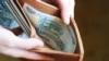 Новгород: чиновников обязали отдать 10% зарплаты семьям участников войны
