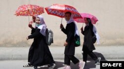 ارشیف، ځینې افغان زدهکوونکې نجونې