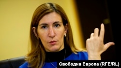 Николина Ангелкова