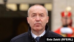 Hrvatski premijer Andrej Plenković prihvatio je ostavku potpredsjednika Vlade i ministra obrane Damira Krstičevića (na fotografiji)