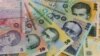 Vineri, cursul BNR leu- euro a arătat oprirea deprecierii puternice de după primul tur al alegerilor prezidențiale din 4 mai.
