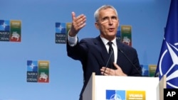 د ناټو سرمنشي ینس سټولټنبرګ