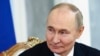 Кремль заявил о «содержательном» телефонном разговоре Путина и Макрона