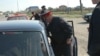 Полиция во время оперативно-разыскного рейда. Атырау, весна 2009 года.