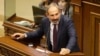Никол Пашинян парламентте. 