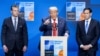Доналд Трамп гуфт, ҳафтаи оянда бо мақомоти Эрон гуфтугӯ мекунанд
