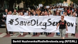 З Майдану – до країн «нормандської четвірки». Акція на підтримку Сенцова у Києві – фото